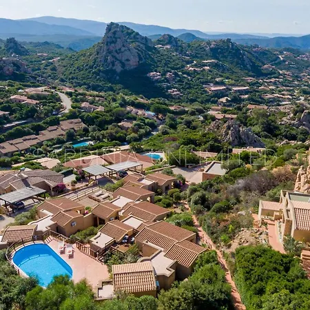 Violetta Britton * Costa Paradiso